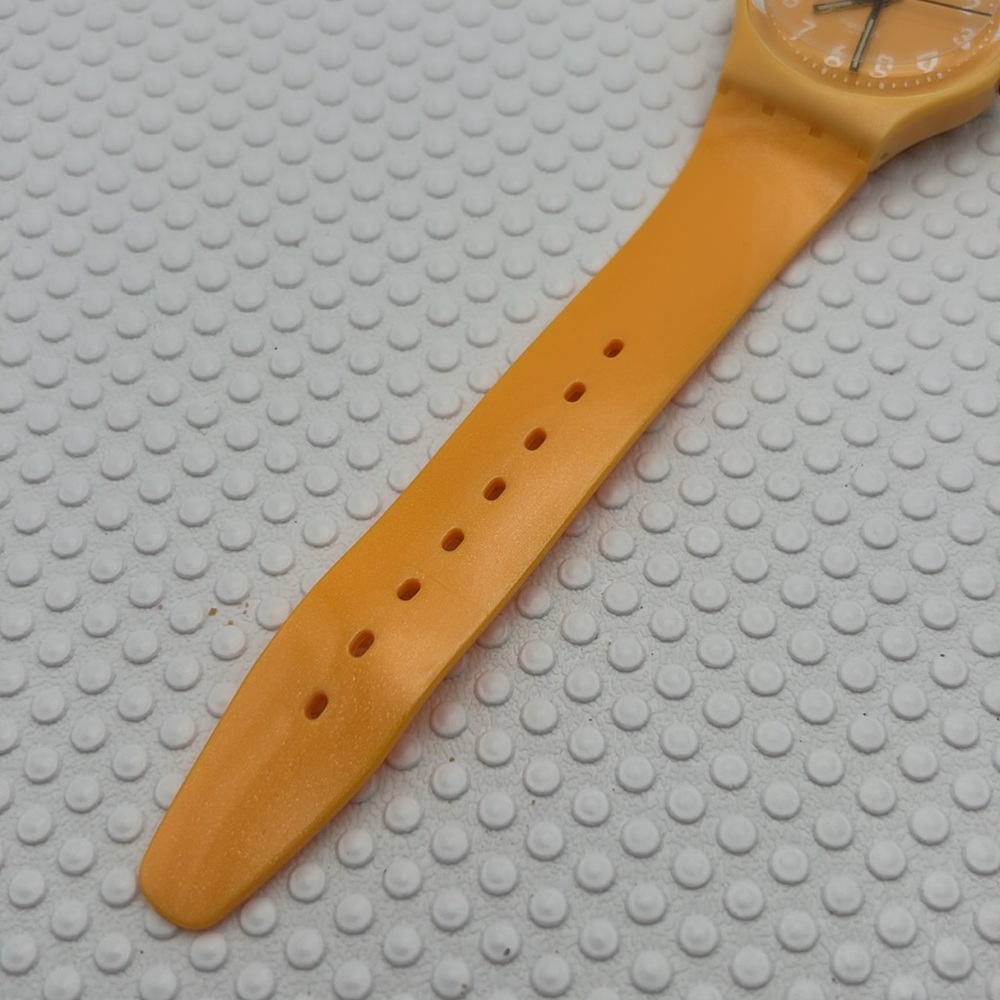 Swatch Watch - GJ132 - FLAKY YELLOW - Picture 4 of 10